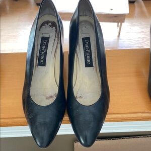 Evan Picone Black Heels Classic Design